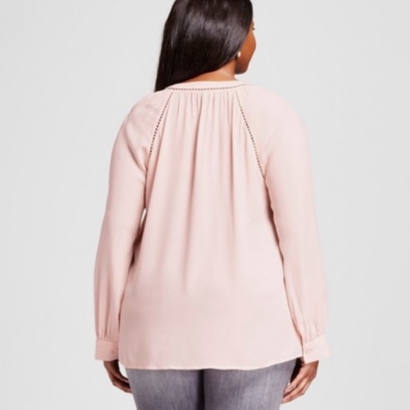 5/$25 Ava & Viv Pale Pink Long Sleeve Blouse - Picture 2 of 11